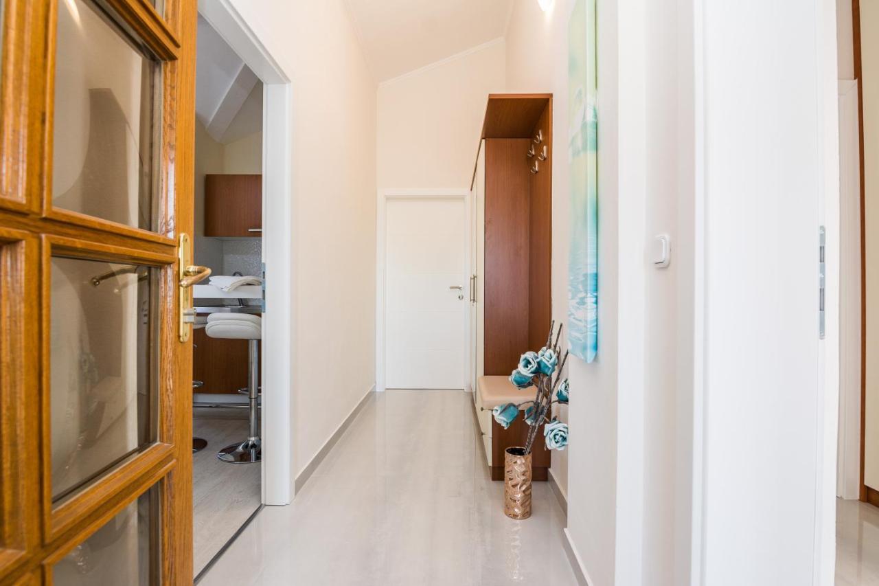 Apartments Medanic - Private Pool Privlaka  Exterior photo