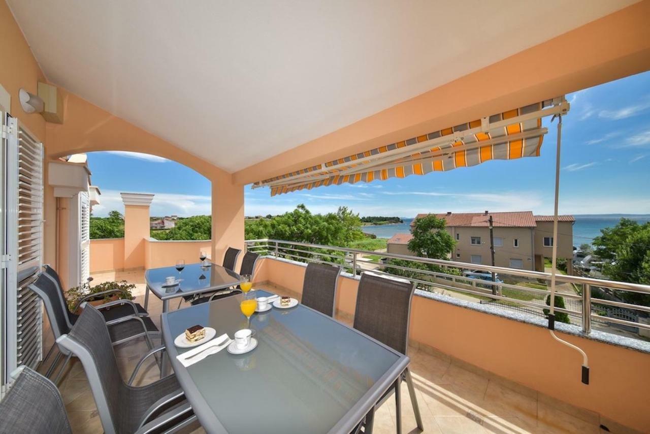 Apartments Medanic - Private Pool Privlaka  Exterior photo
