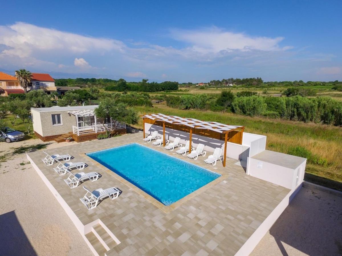 Apartments Medanic - Private Pool Privlaka  Exterior photo